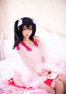 不扣钮的女孩免费观看