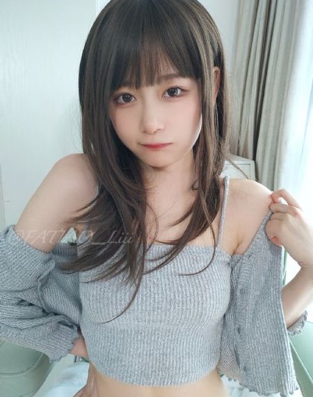 乖乖女的嫩奶女多