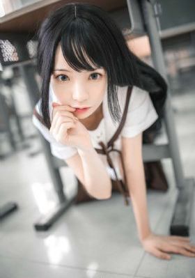 醉酒的女大学生电影